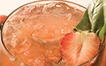 Recette cocktail Leblon Caipirhina fraise basilic