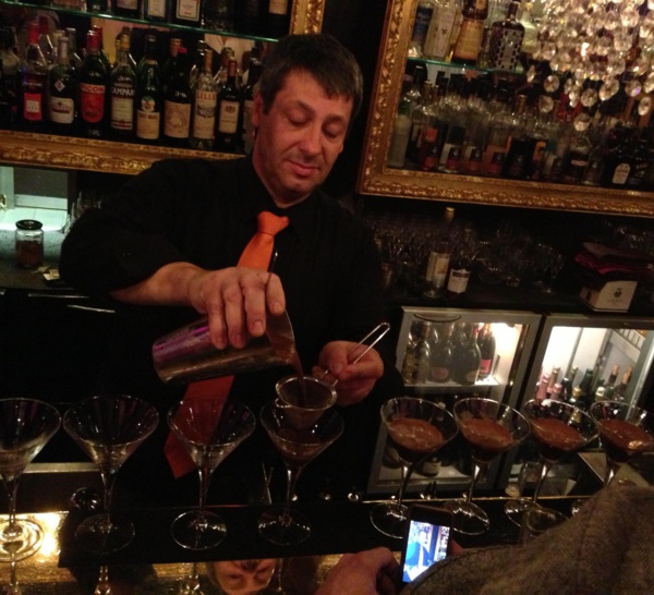 Bartenders at work by Infosbar : le CV express de Jean-Louis Hugonnet